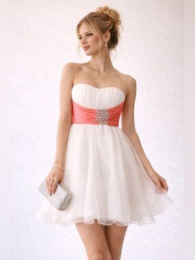 JJ’S House Dress Babydoll Prom Gown NWT Strass Organza Strapless Ruched Sz S
